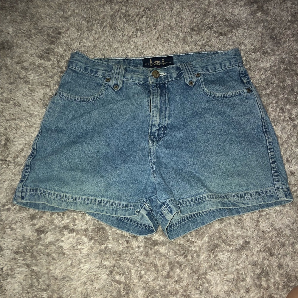 retro high waisted shorts